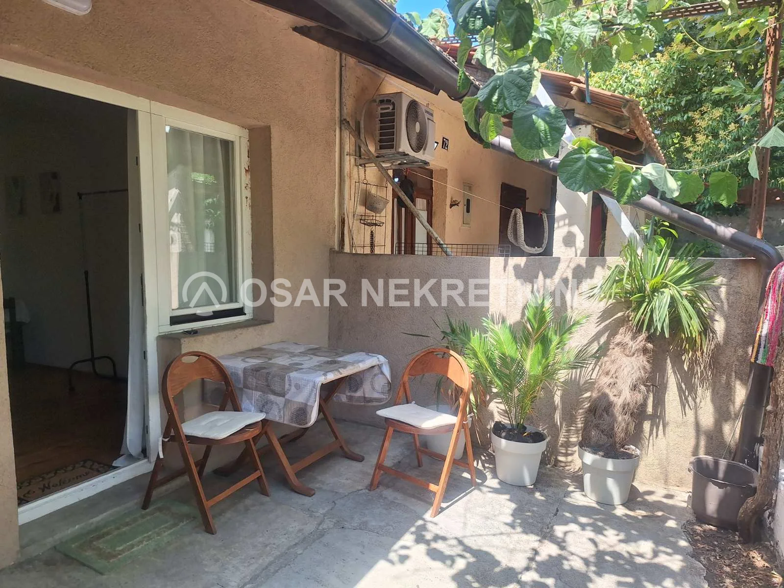 Stara Varos'ta Kiralık 1+1 Müstakil Ev, 51 m²