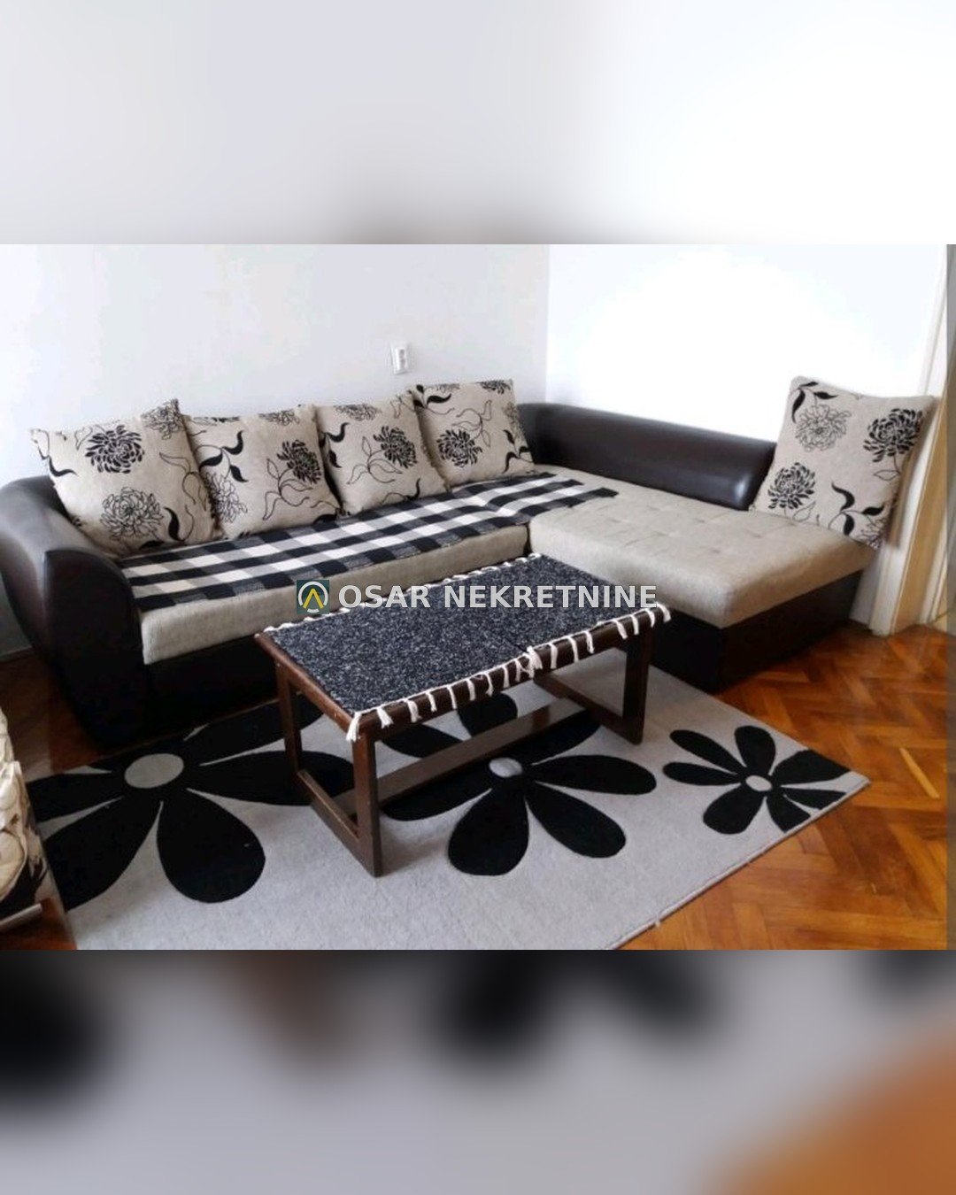 Podgorica _ City Center _ Daire _ 0 ODA _ 27 m² _ 1. KAT _ Mobilyalı