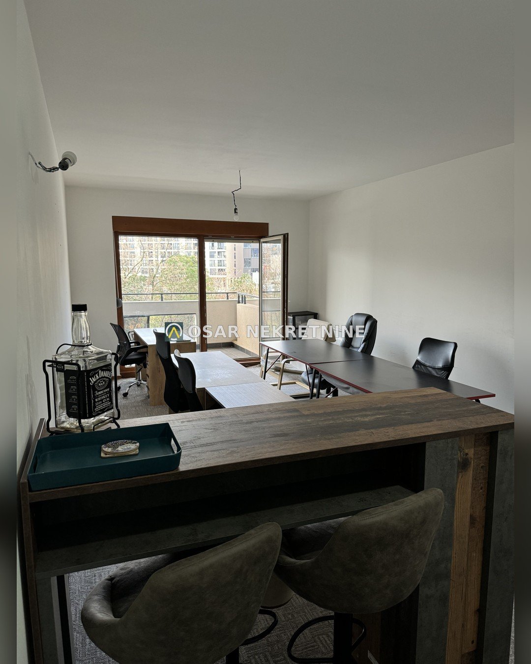 Podgorica _ Preko Moraca _ İşyeri _ 70 m² _ 2. KAT _ Mobilyalı