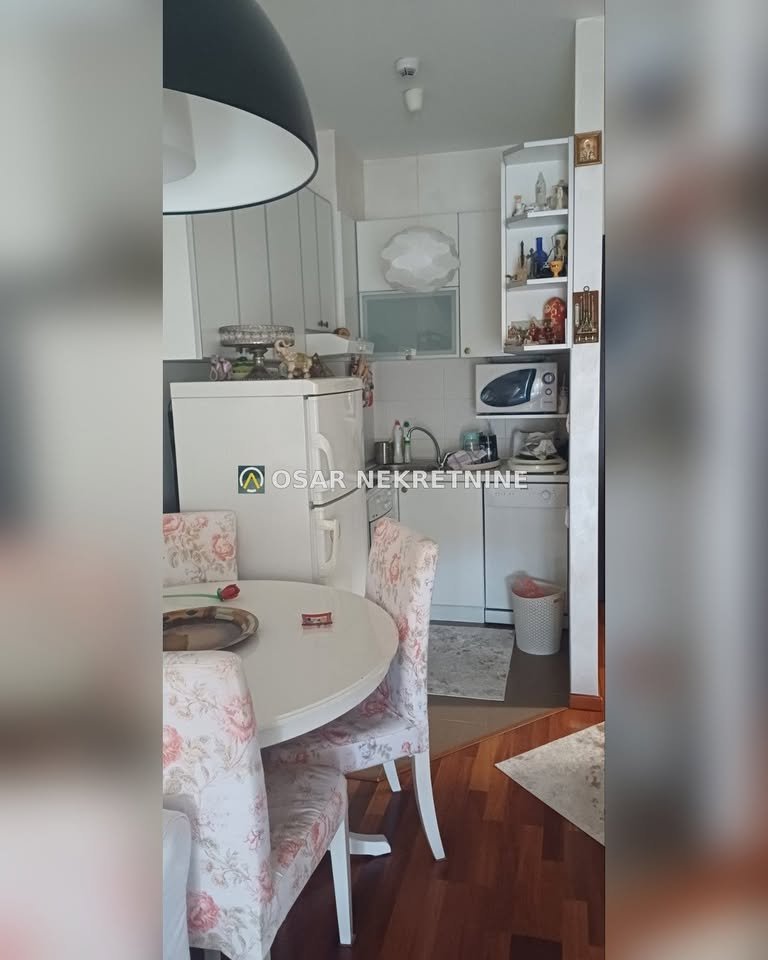 Podgorica _ CITY KVART _ Daire _ 1 ODA _ 30 m² _ 5. KAT _ Mobilyalı