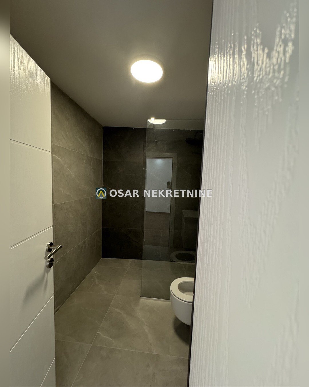 Podgorica _ Drac _ Ev _ 0 ODA _ 182 m² _ 0. KAT _ Mobilyalı