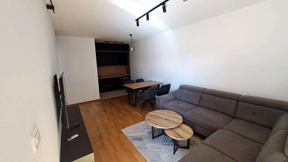 Podgorica _ City Kvart _ Daire _ 1 ODA _ 45 m² _ 5. KAT _ Mobilyalı