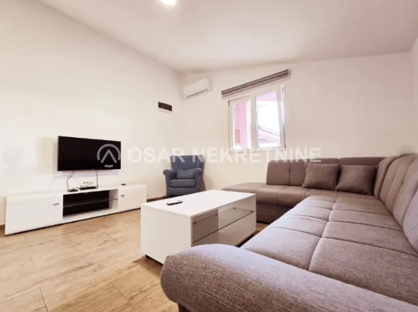 Podgorica, Zagoric'te Kiralık 1+1 Eşyalı Daire