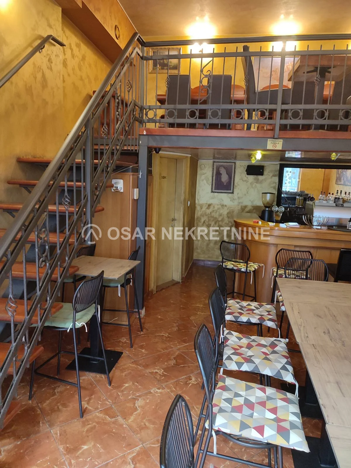 Podgorica Delta Bölgesinde Kiralık 70 m² Mobilyalı İşyeri