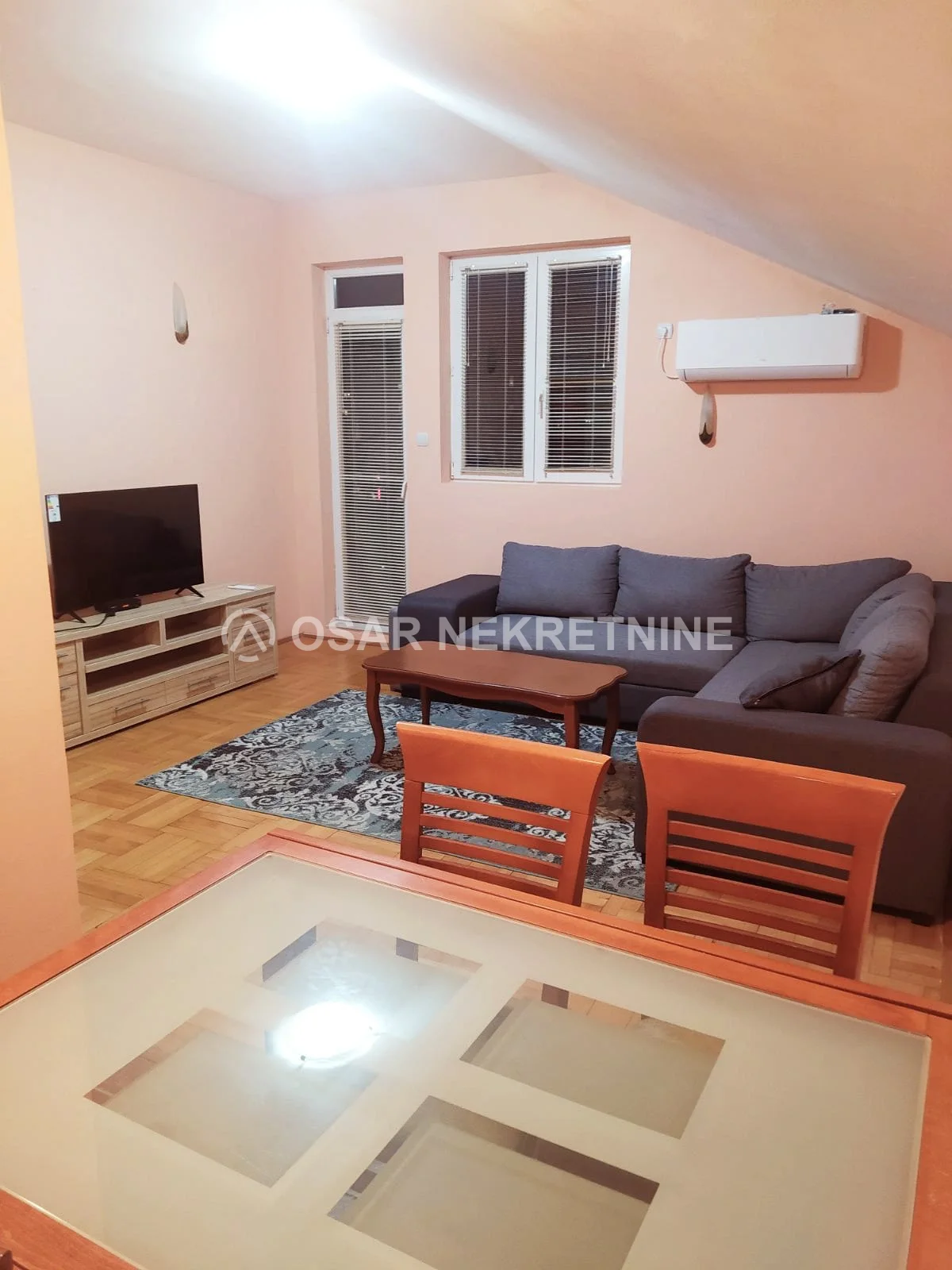 Podgorica, Momišići'de Kiralık 50 m² Mobilyalı 1+1 Daire